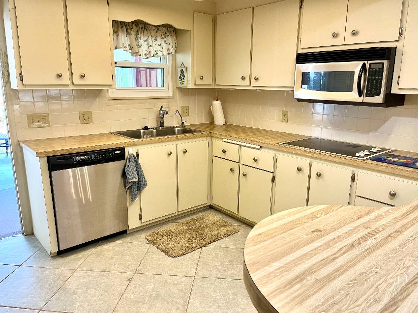1268 S Indies Circle a Venice, FL Mobile or Manufactured Home for Sale
